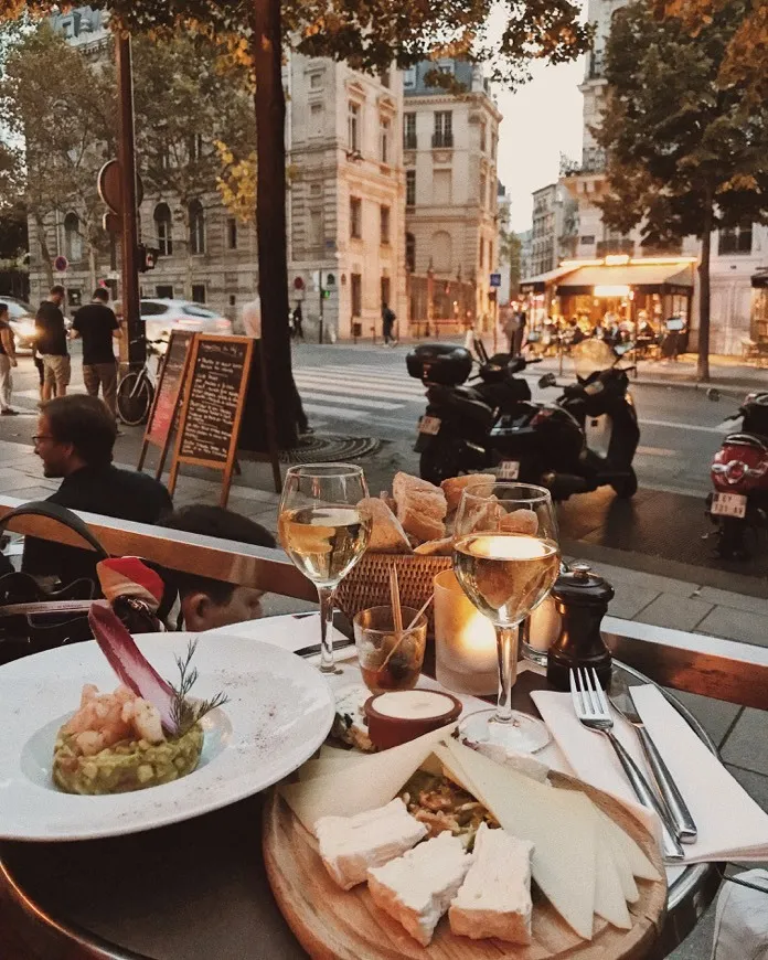 Café Latéral