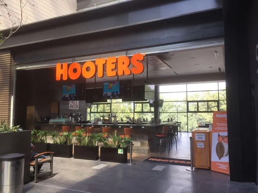 Hooters Acoxpa