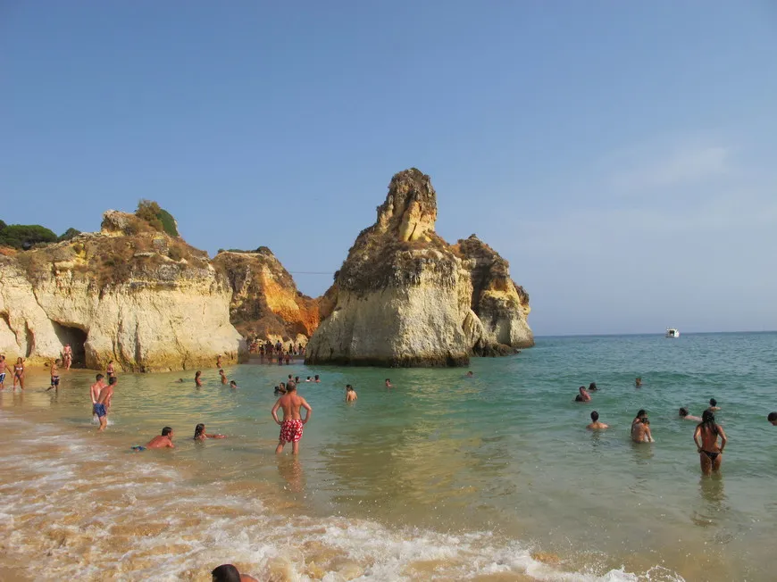 Rua Praia dos Três Irmãos