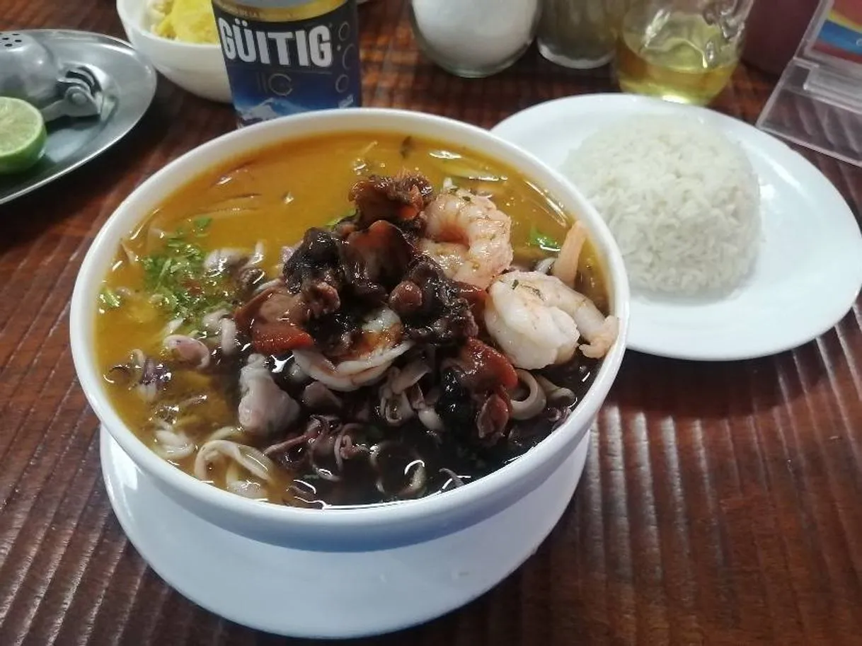 Sol De Manta Cevichería Express