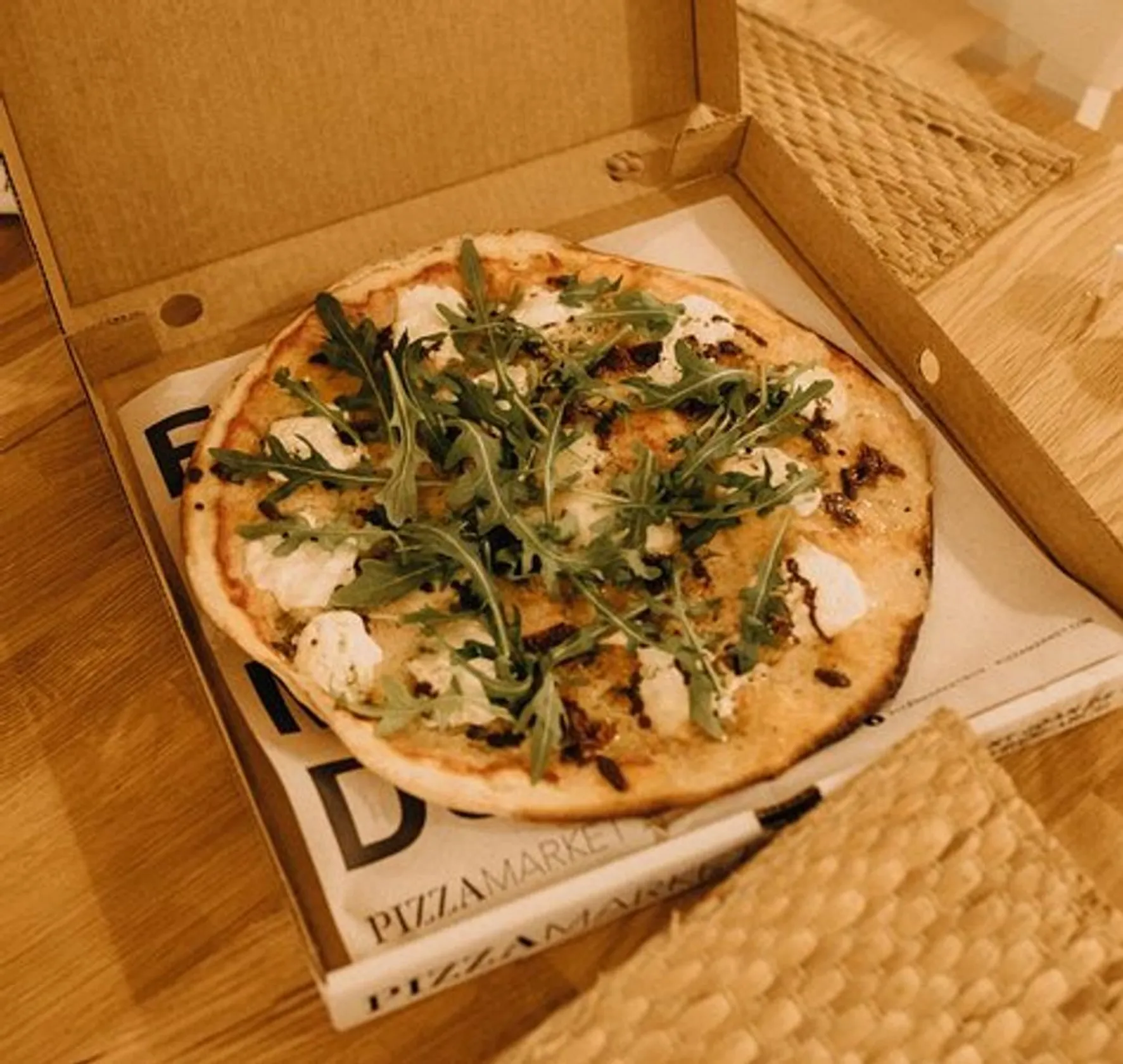 Pizza Market Sants