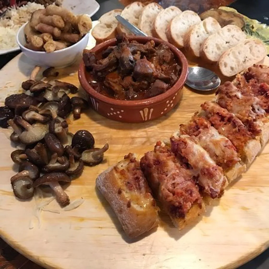 Chalé Tapas Bar