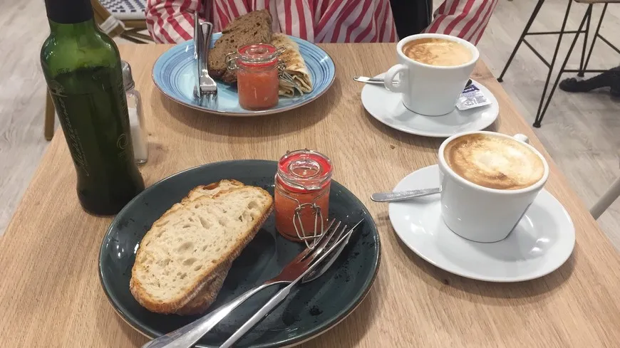 Cháchara Café