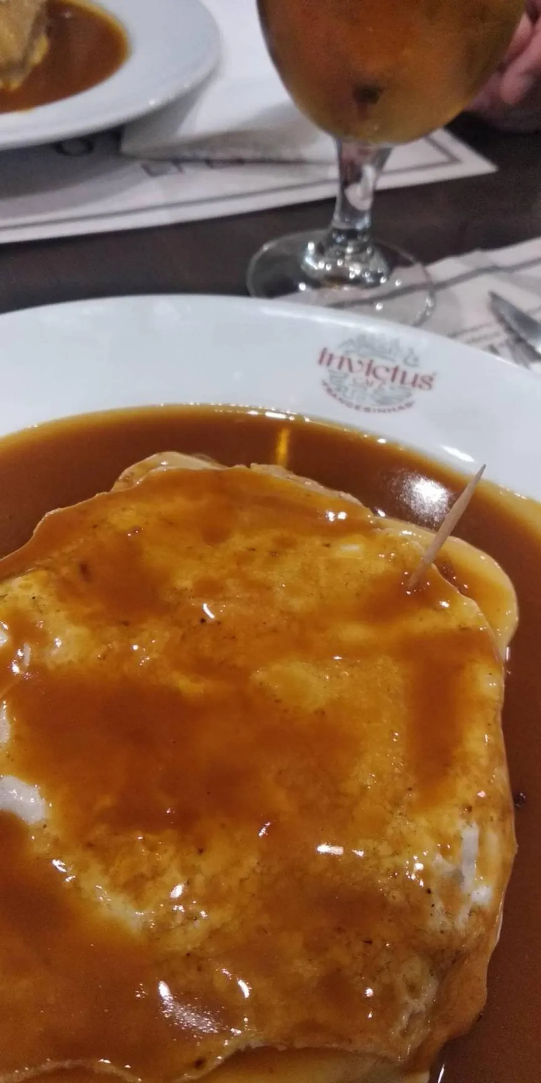 Invictus Café - Francesinhas