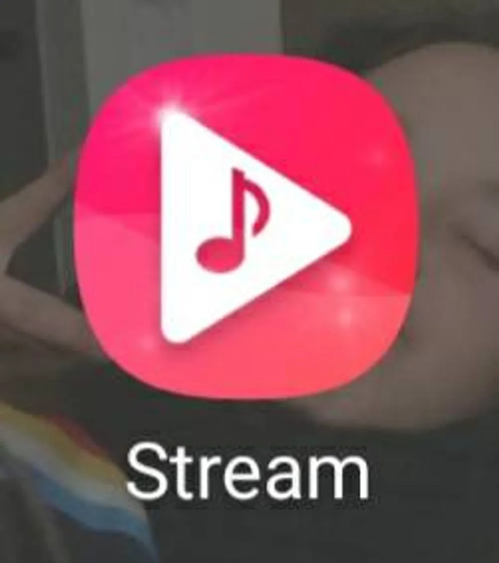 Escuchar musica como en YT sin anuncios y puedes salirte.