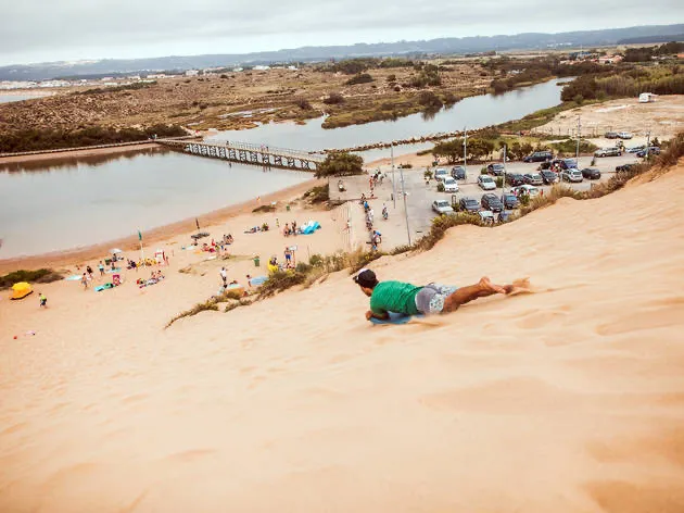 Salir do Porto Beach