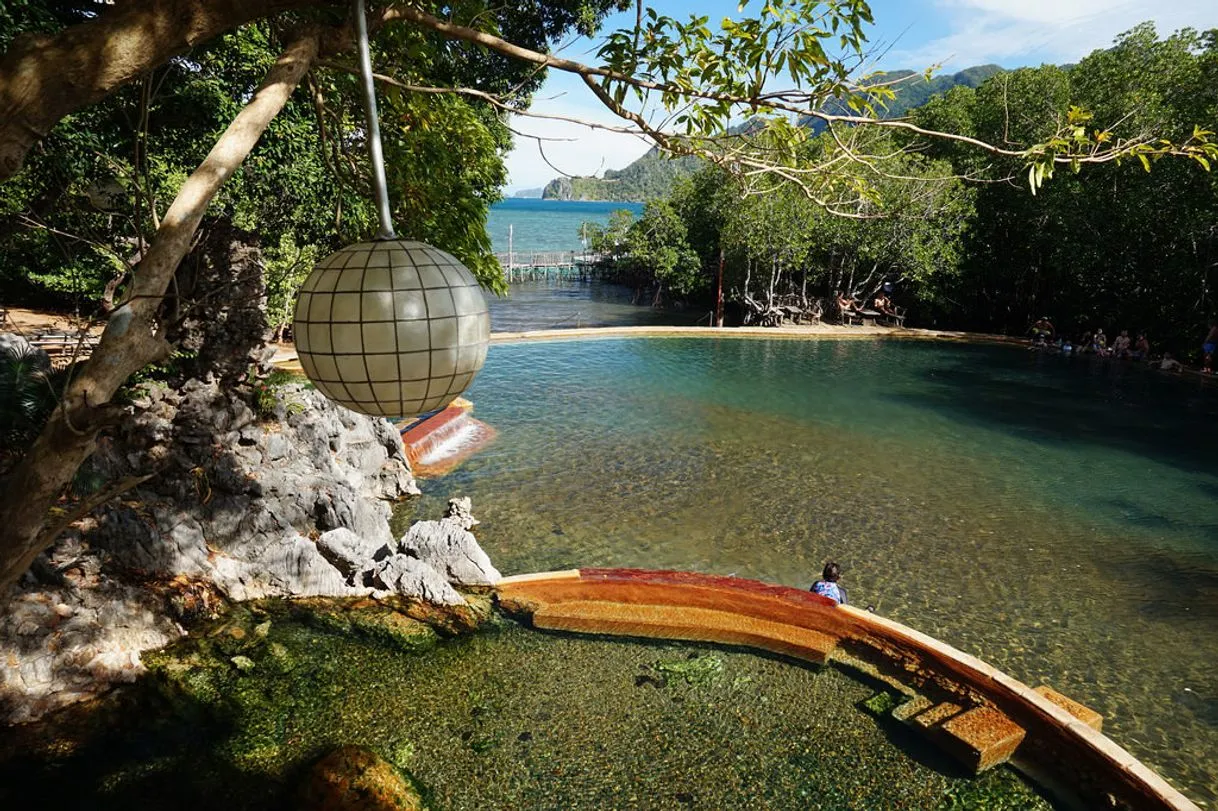 Maquinit Hot Spring