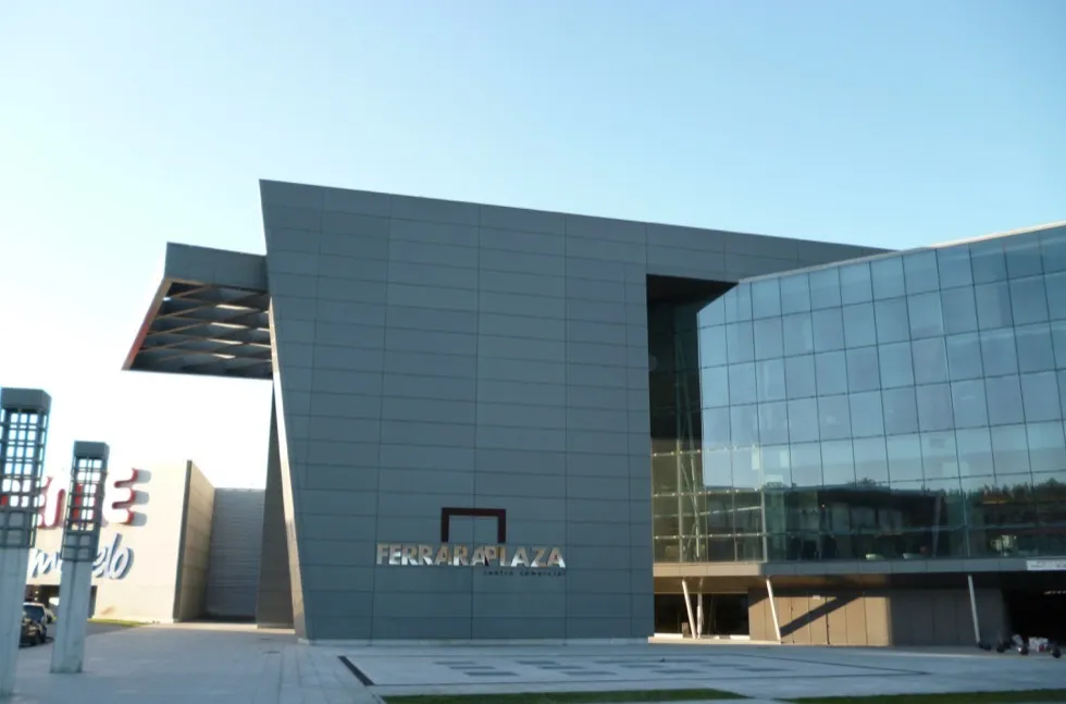 Ferrara Plaza