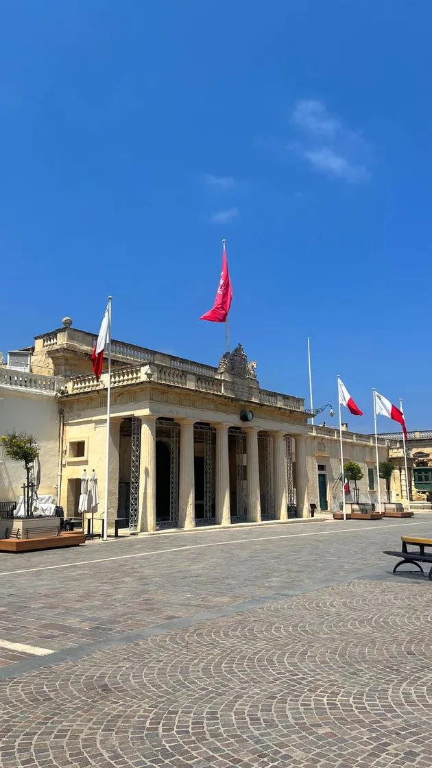 St. George’s Square