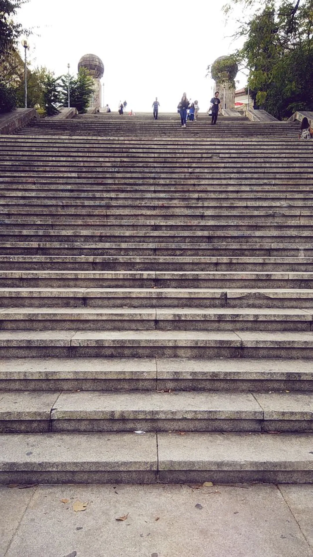 Escadas Monumentais, Universidade