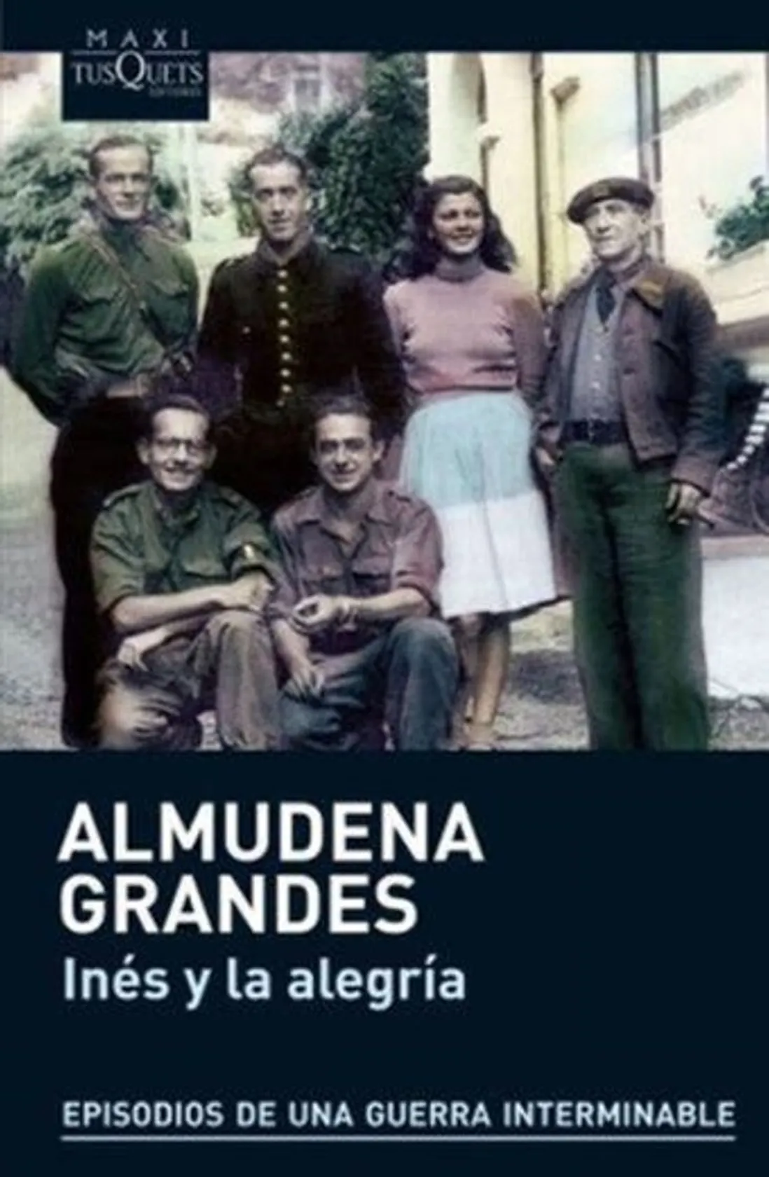 Inés y la alegría: El ejercito de Unión Nacional Española y la