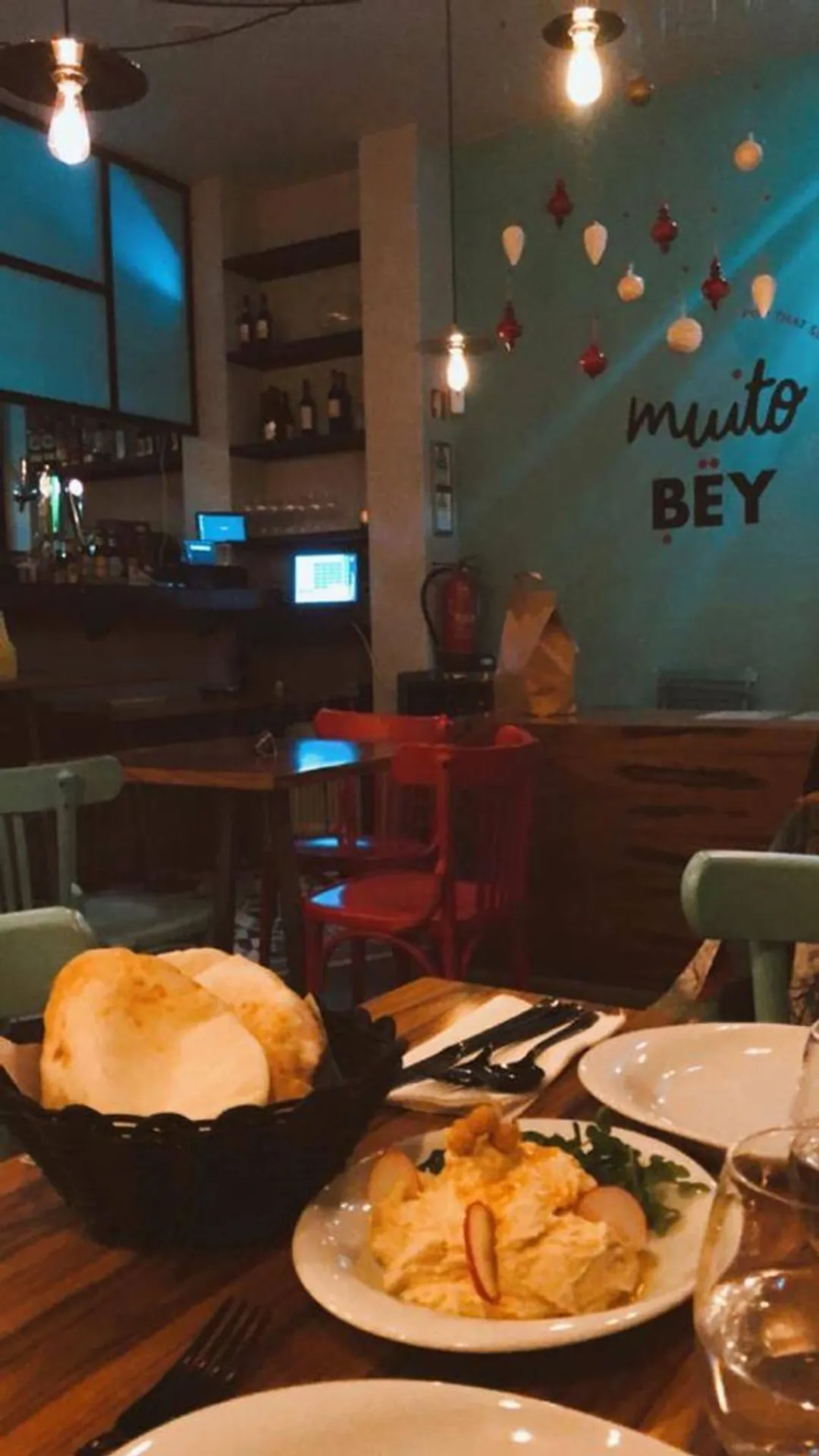 Muito BEY