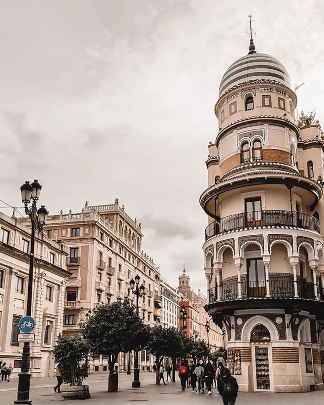Edificio La Adriática (Madrid)