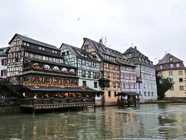 Moulins
