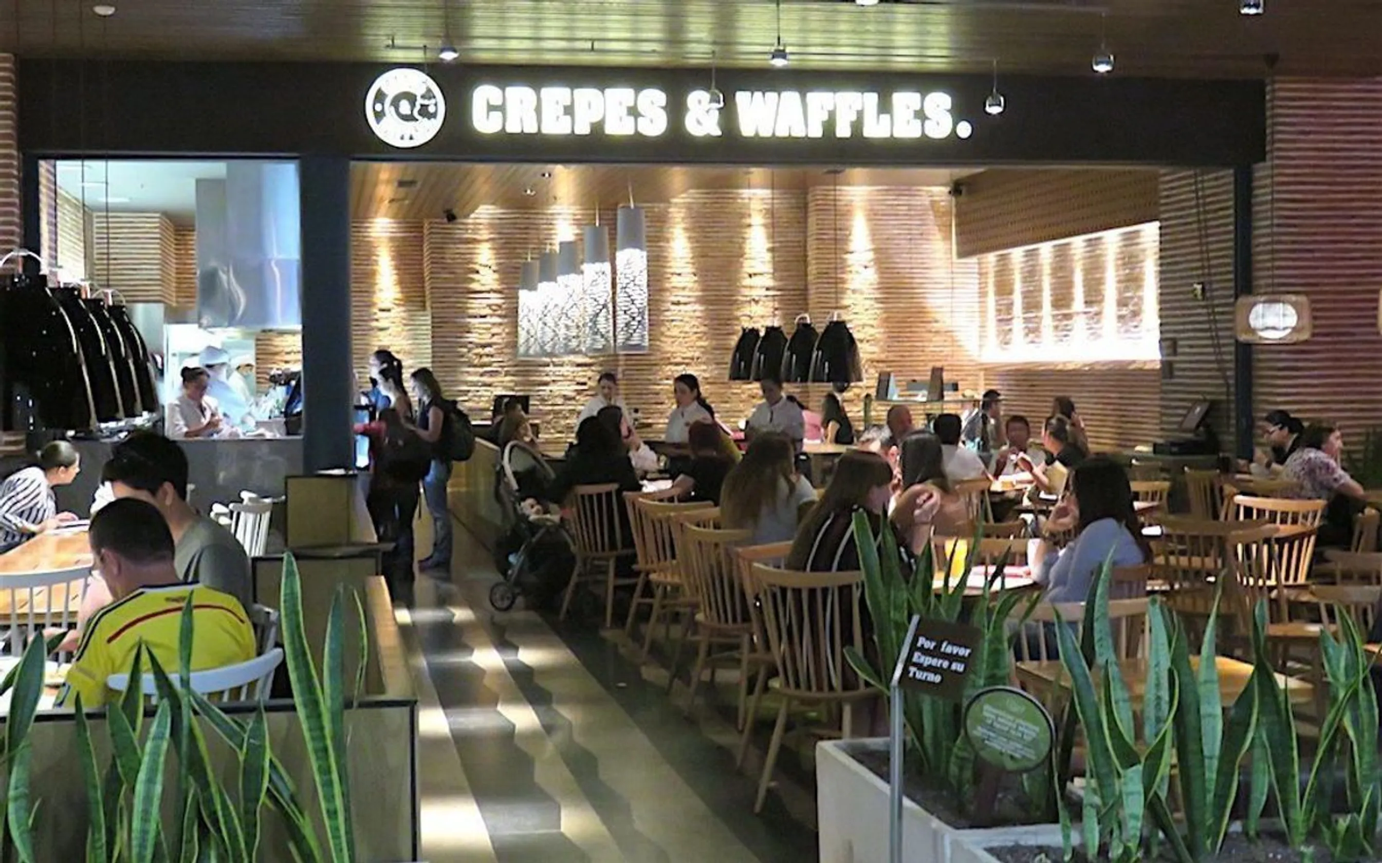 CREPES AND WAFFLES