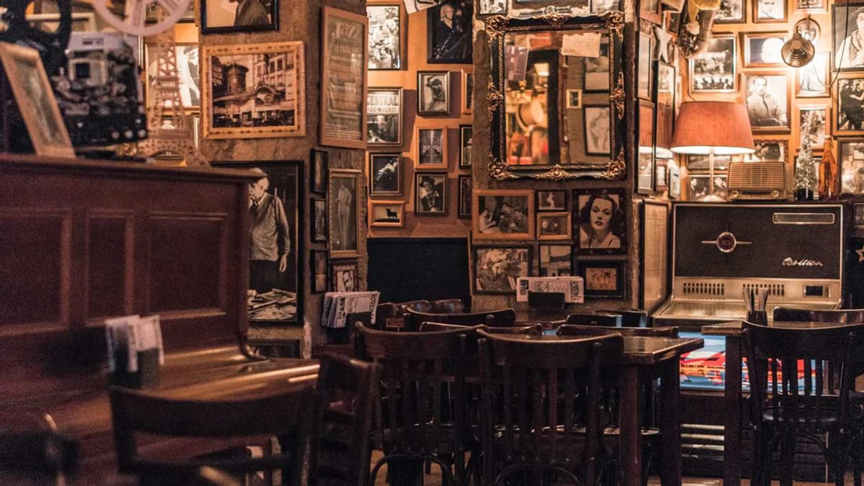 Bohemia Jazz Café