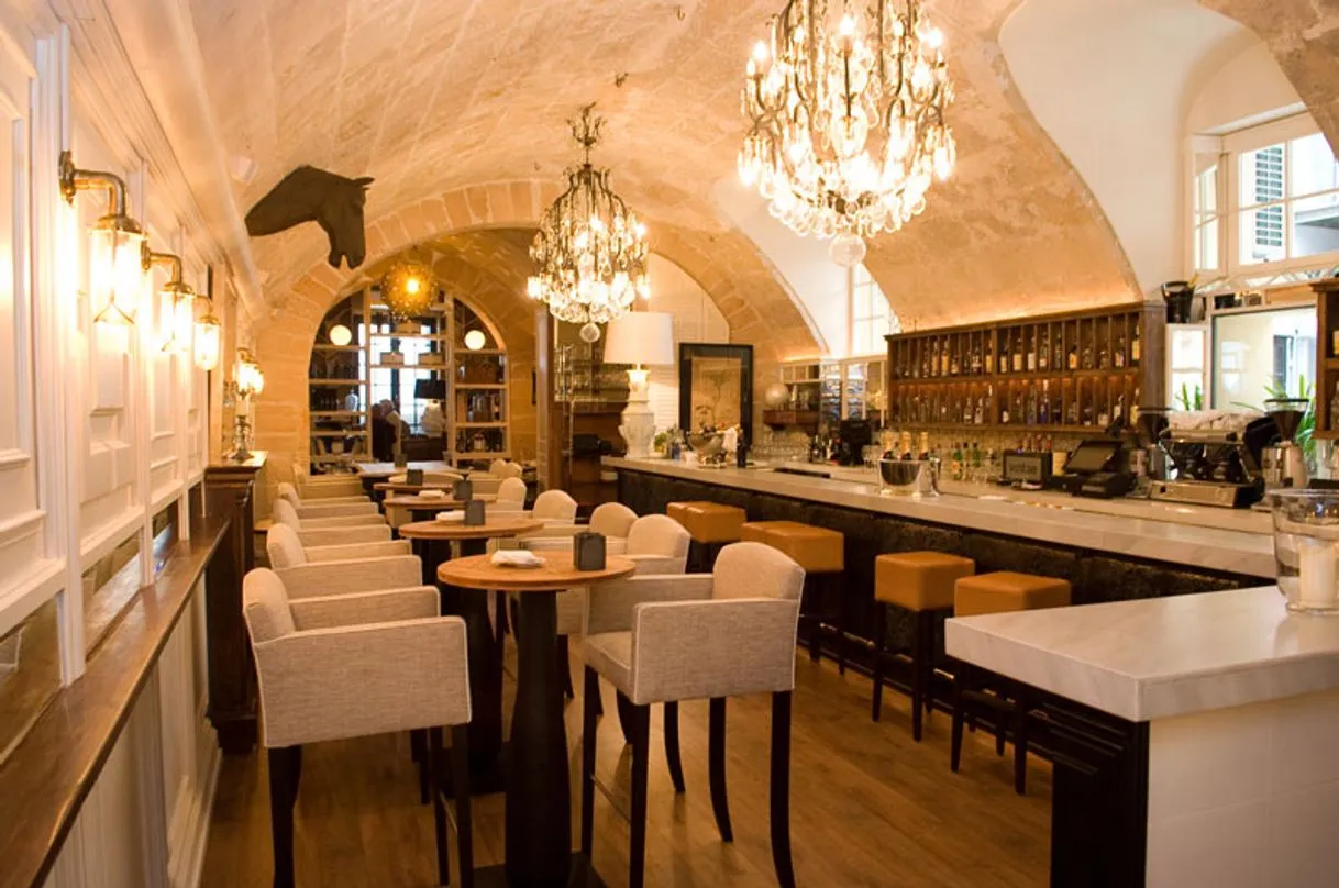 Tast Club