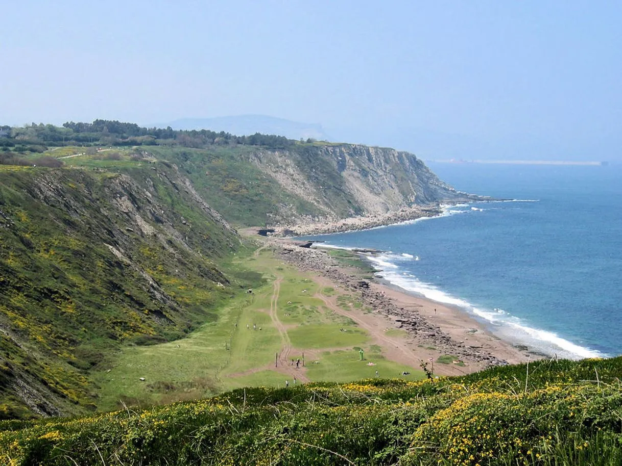 Azkorri Playa