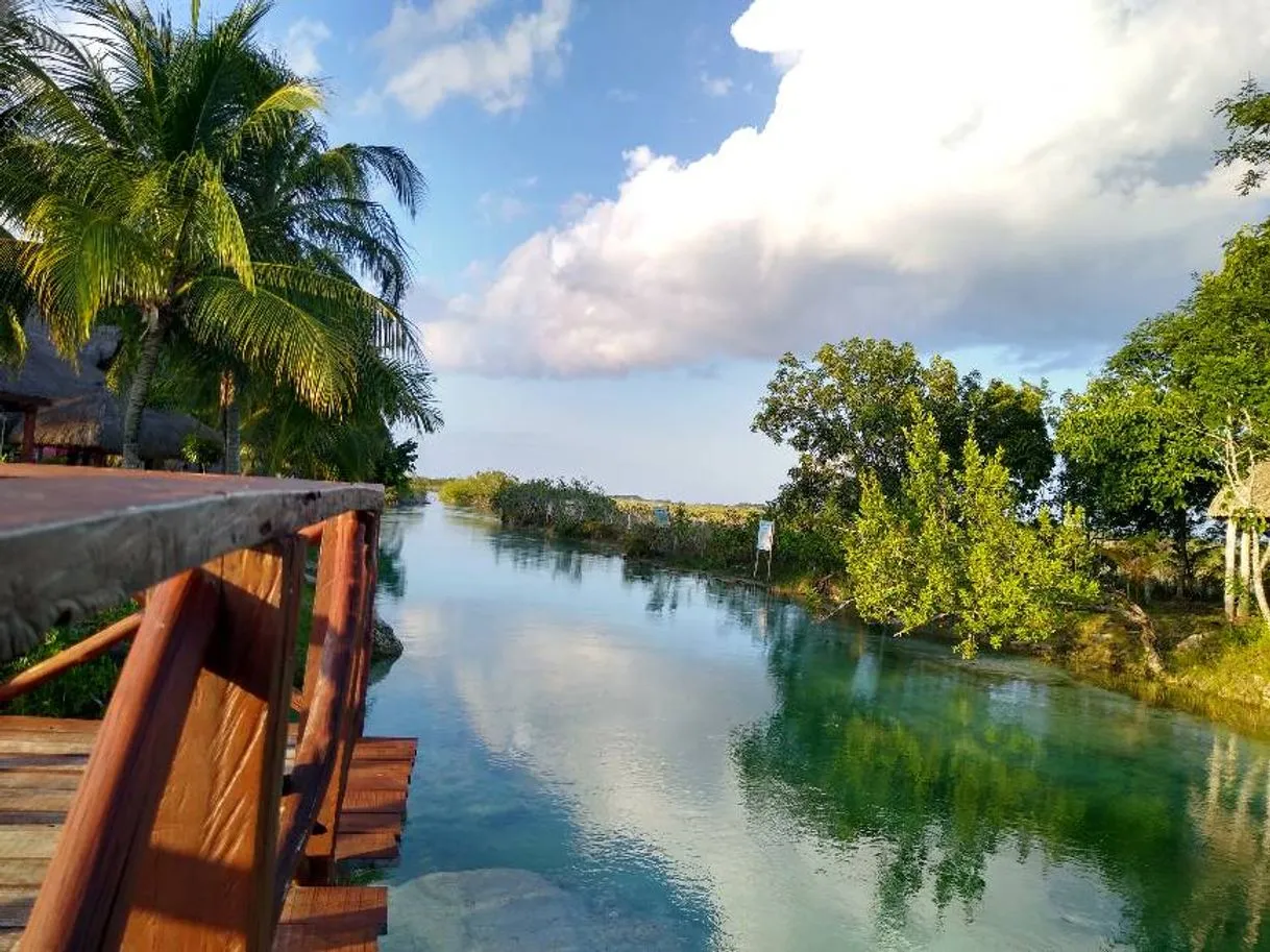 Los Rapidos laguna de Bacalar