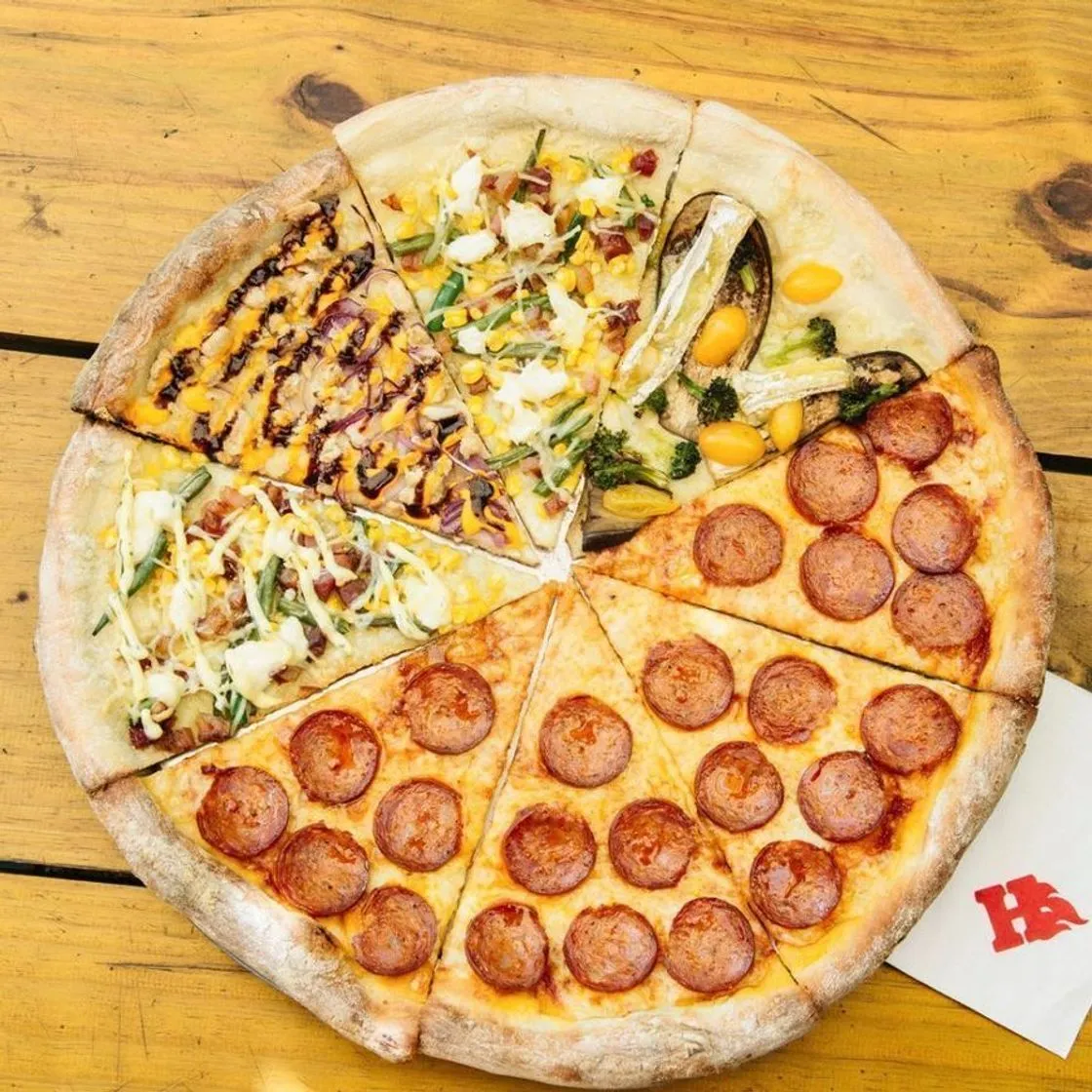 Hell's Pizza