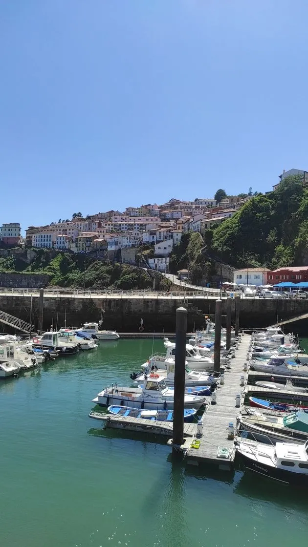 Lastres