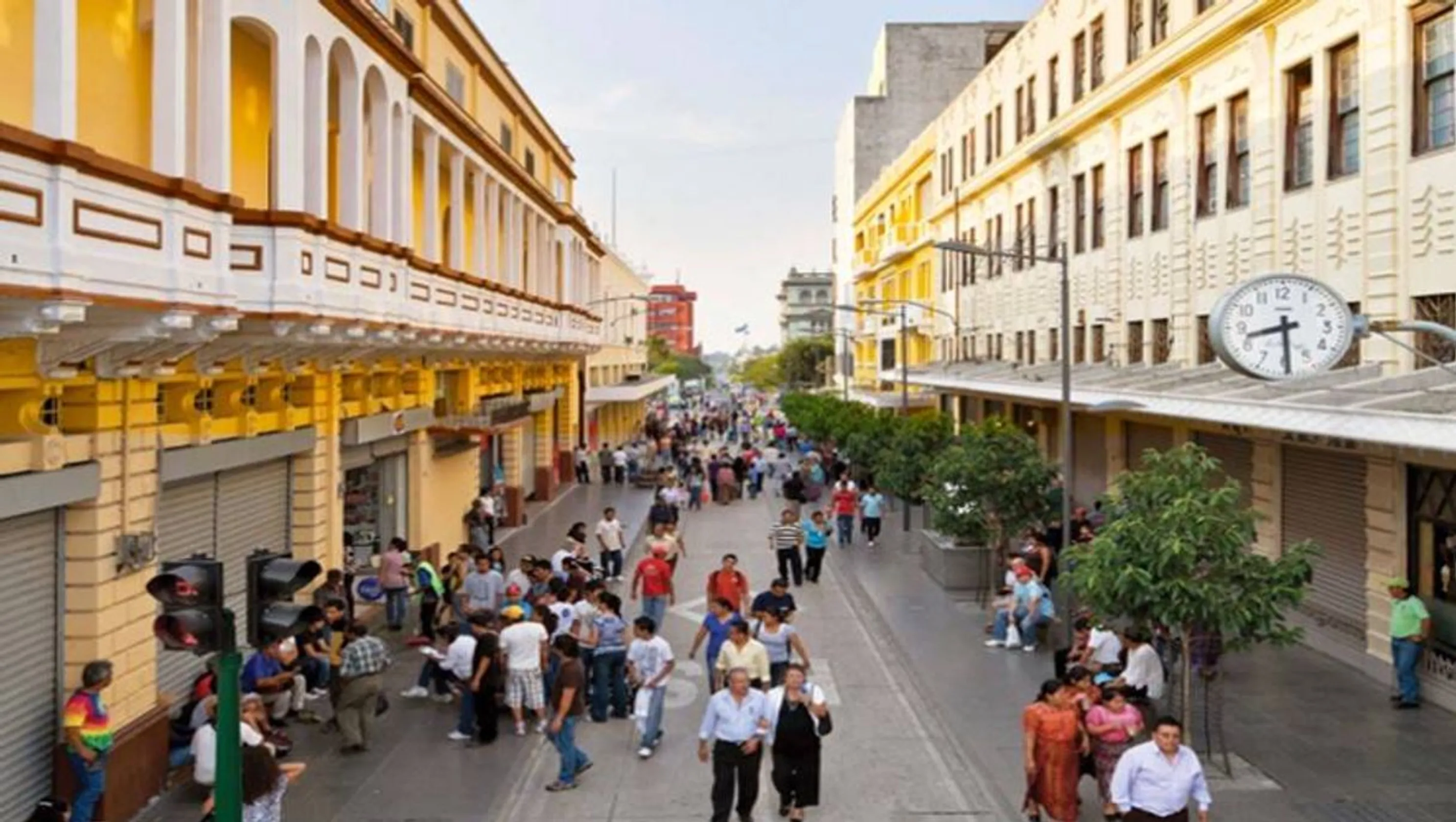 LA SEXTA AVENIDA