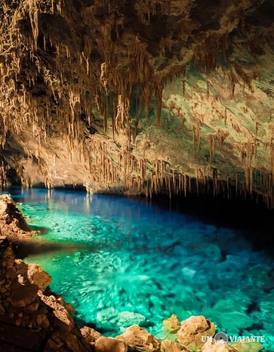 Gruta do Lago Azul