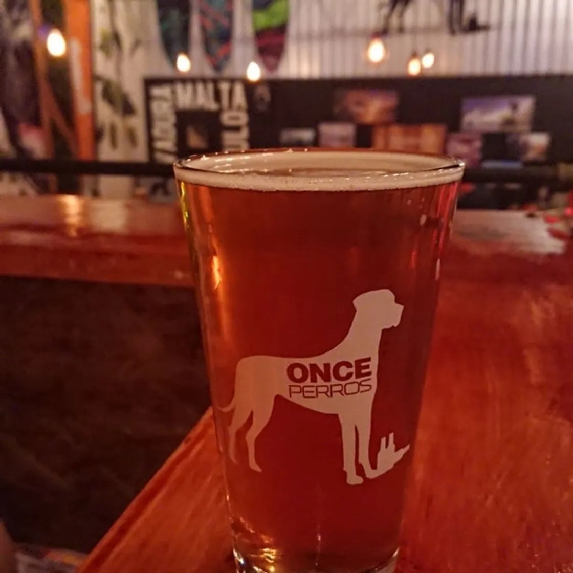 Cervecería Once Perros