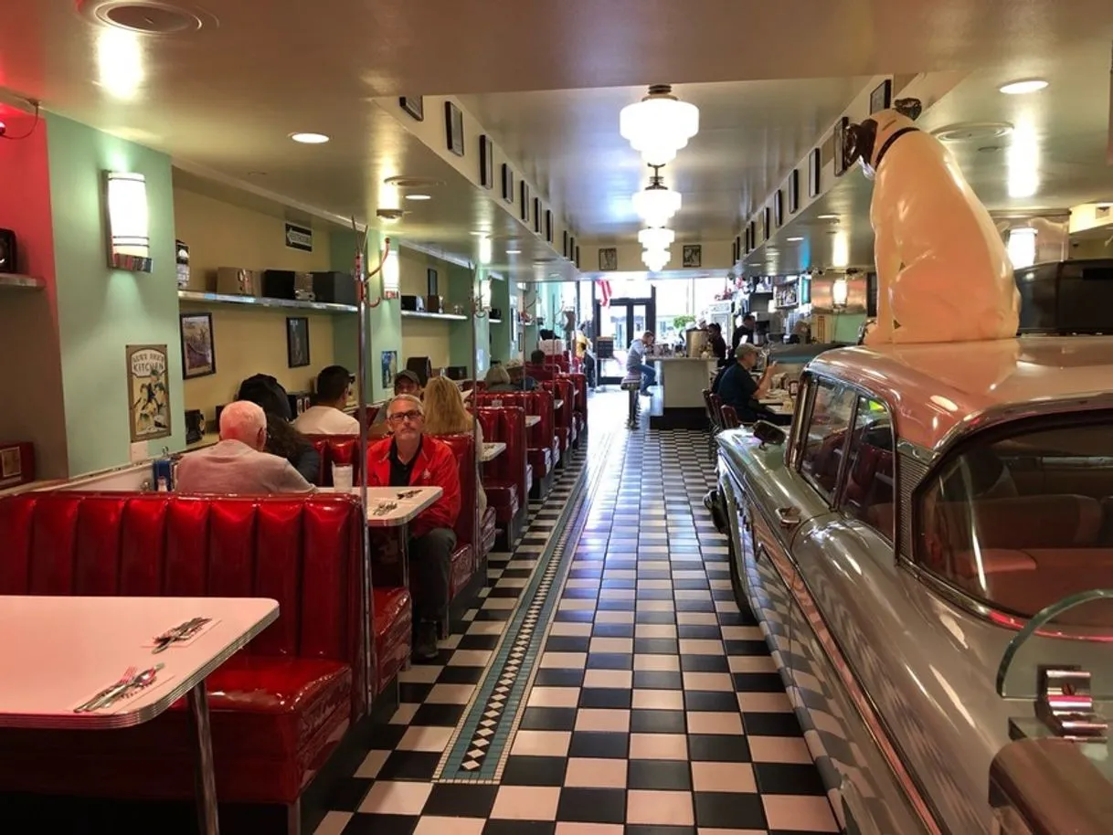 Lori's Diner