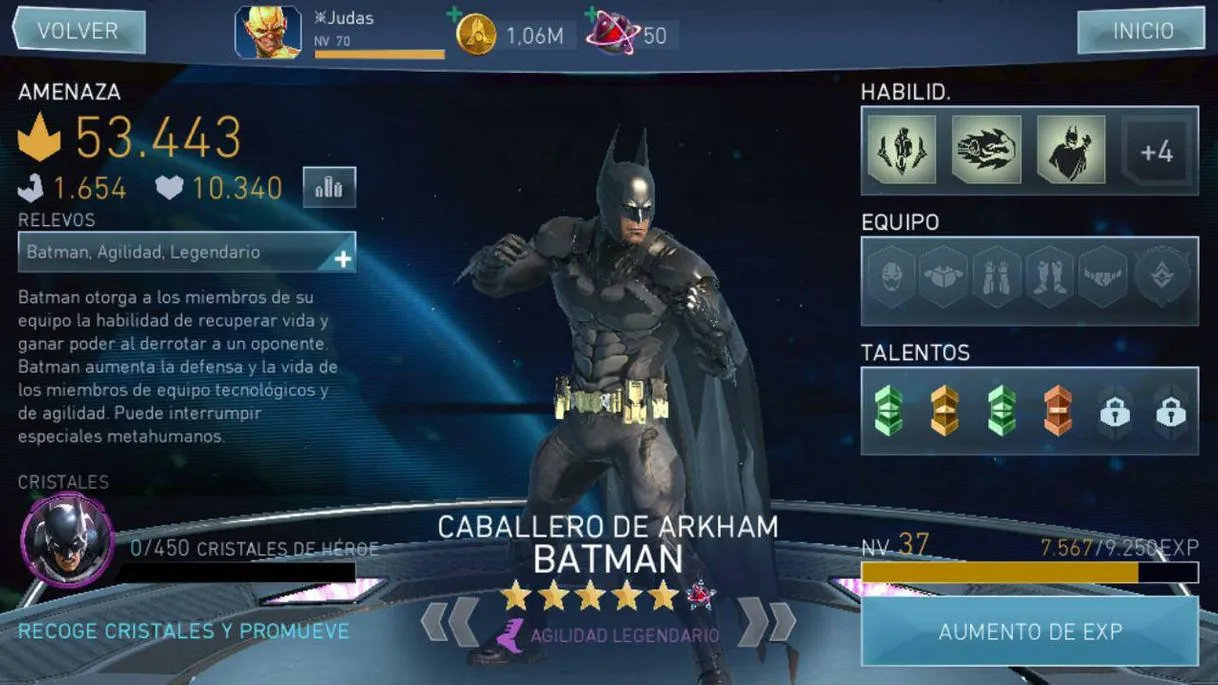 Vive una pelea llena de acción con superhéroes y villanos DC
