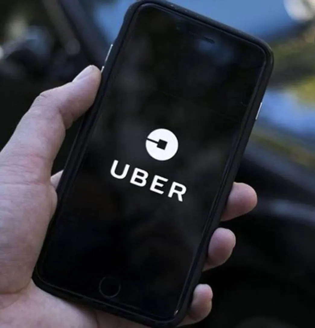 App para solicitar vehículo de transporte con conductor