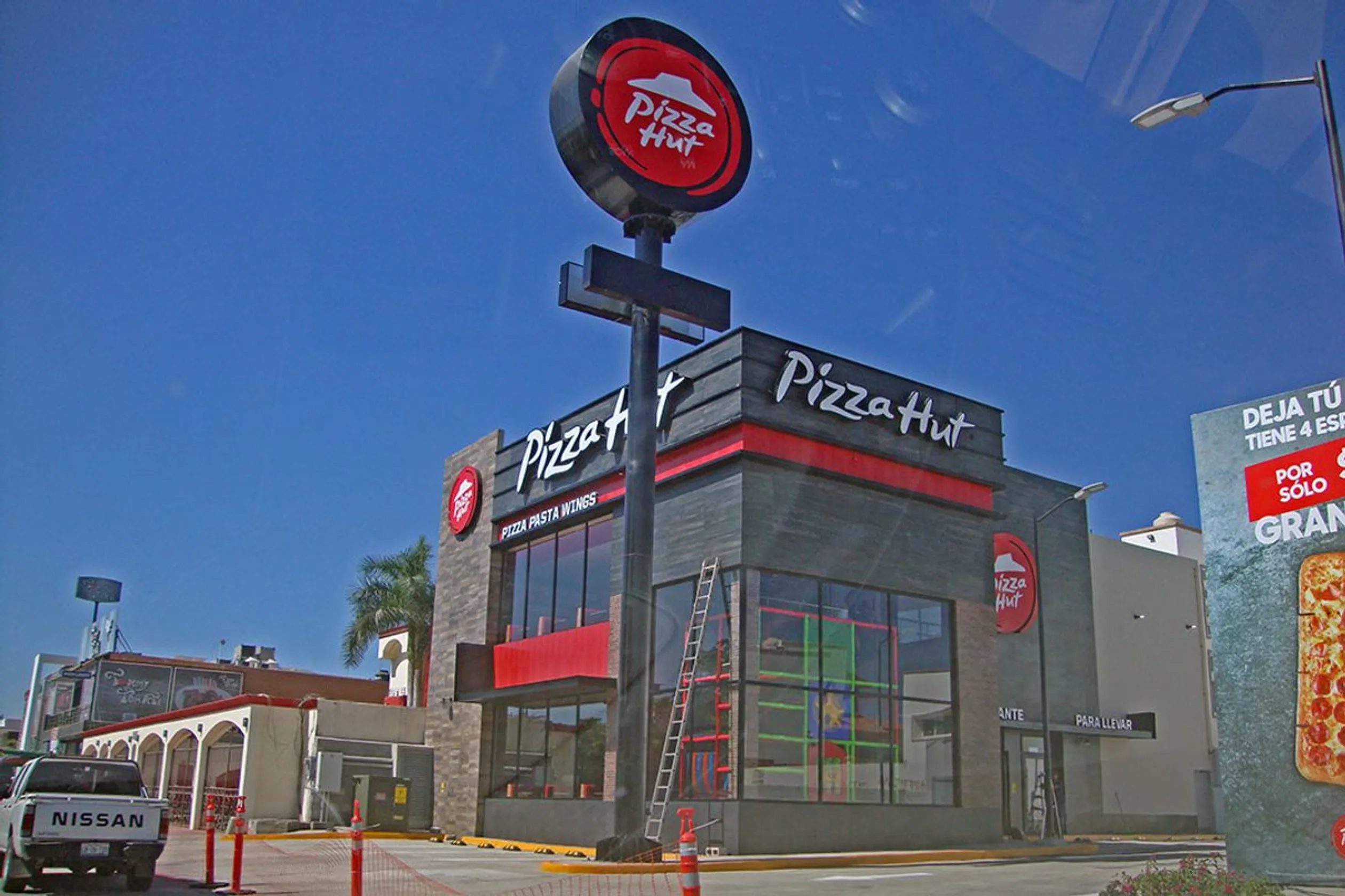 Pizza Hut