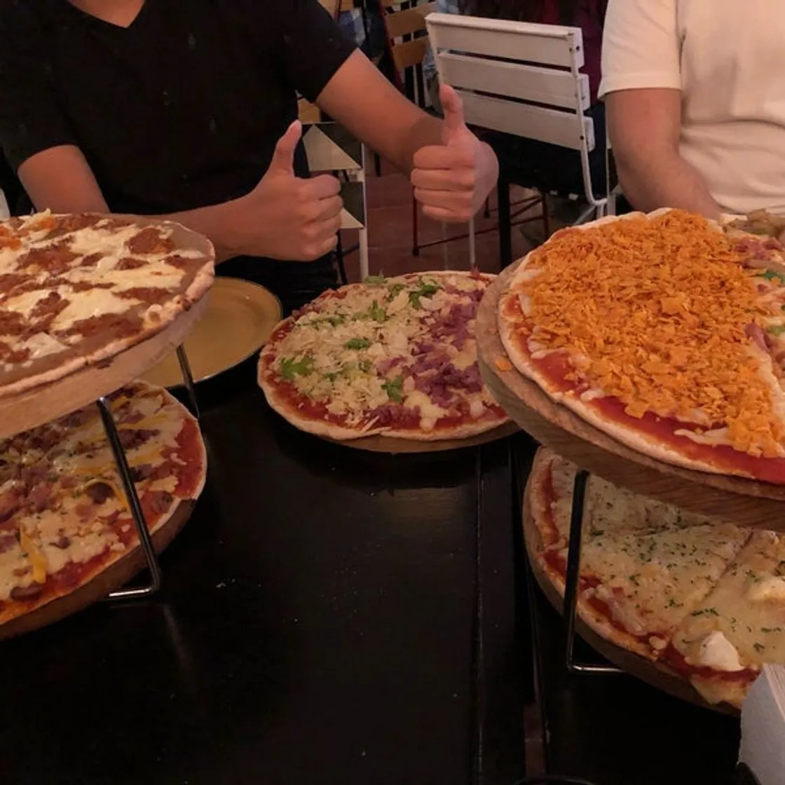 La Nona Lola Mexa-Pizza