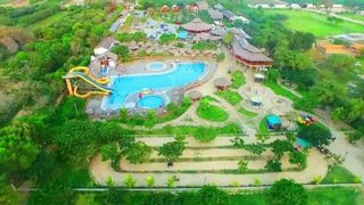 Las Pirkas Centro de Recreación