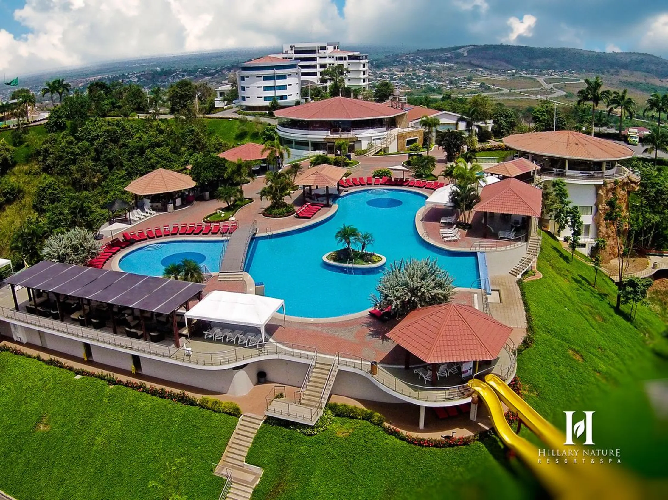 Hillary Nature Resort & Spa