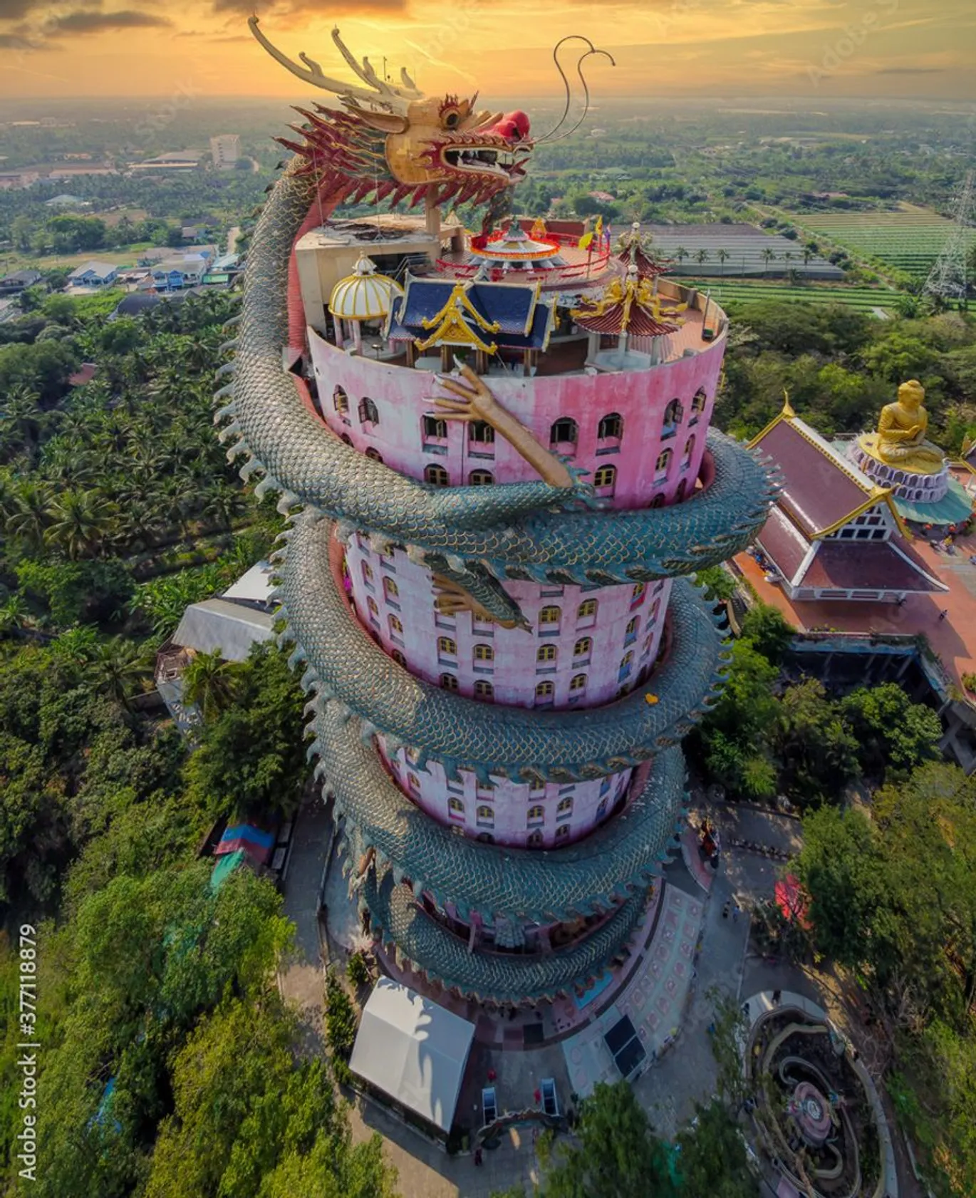 Wat Samphran
