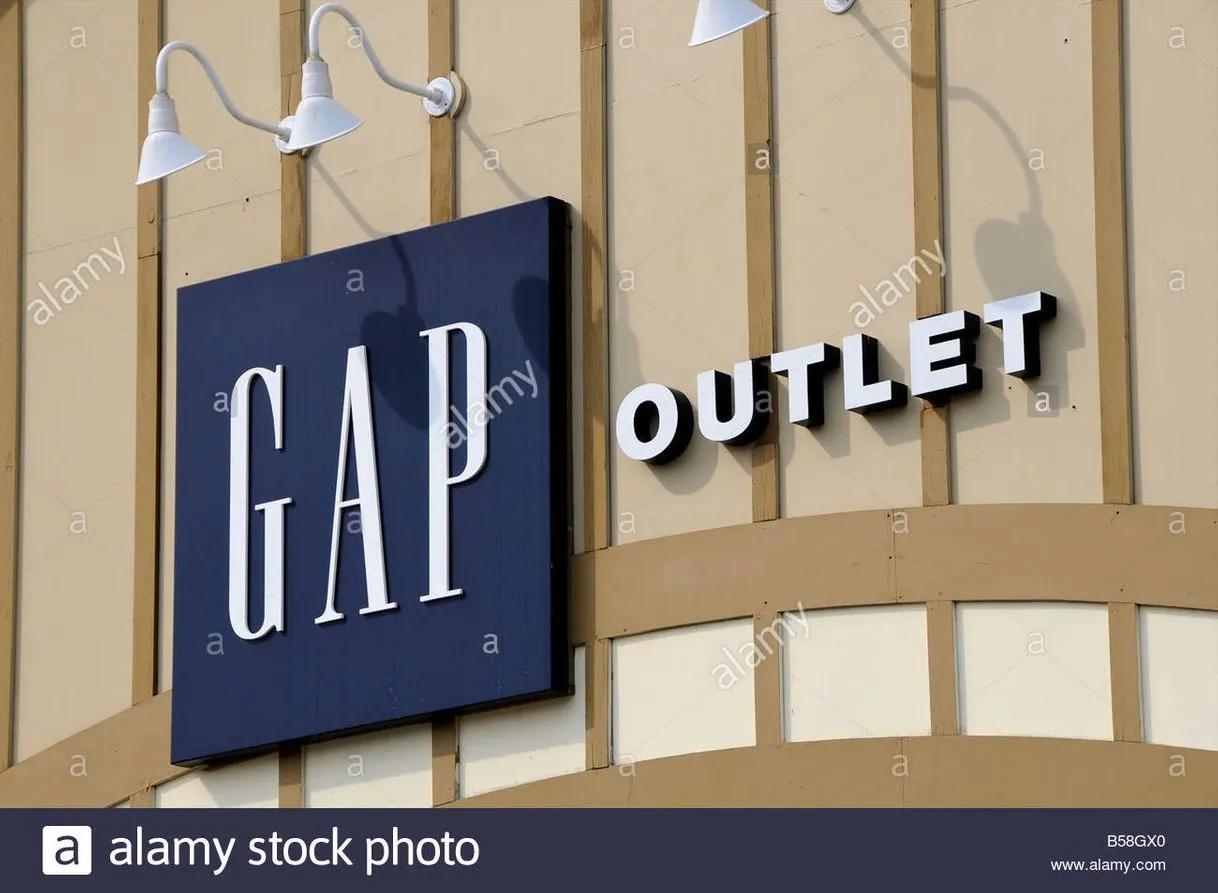Gap Outlet