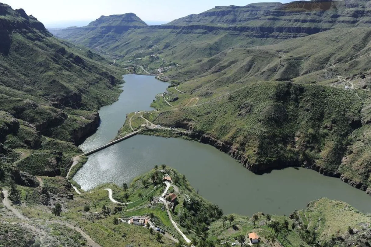 Presa de Ayagaures