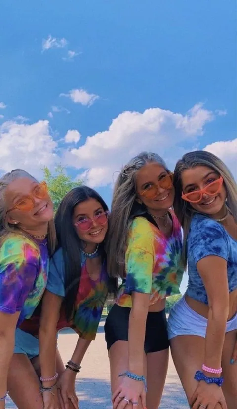 𝑻𝒂𝒚 𝒅𝒂𝒚 𝒈𝒊𝒓𝒍𝒔 🌈