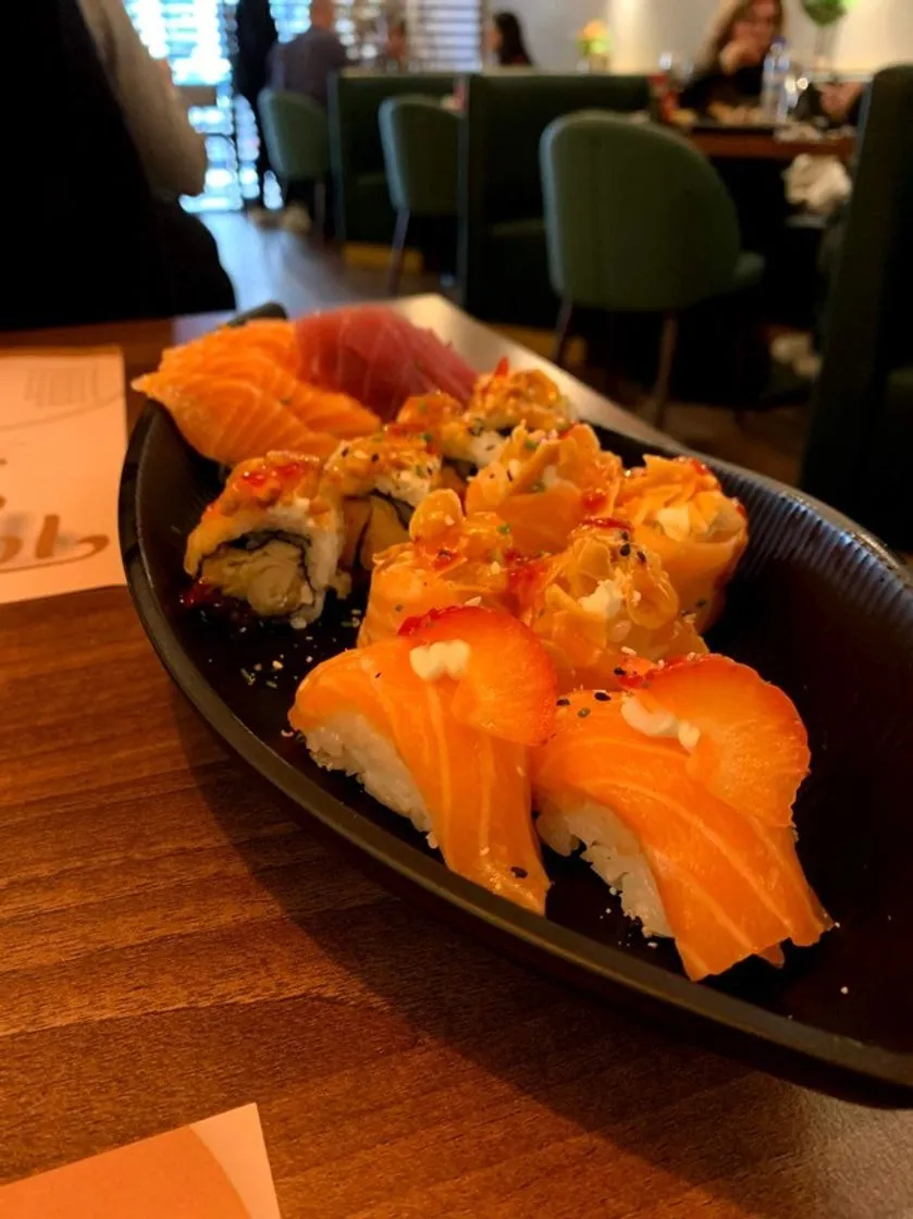 Manzoku Sushi House