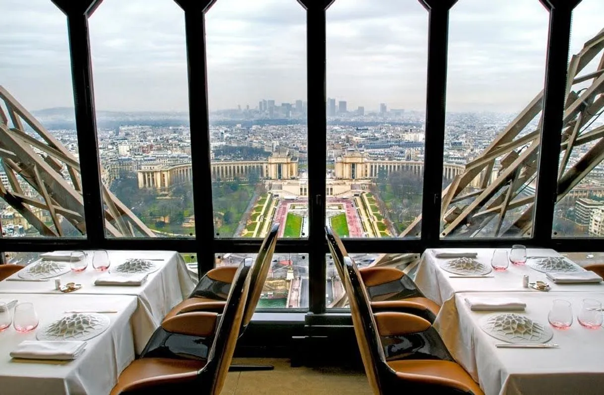 Le Jules Verne