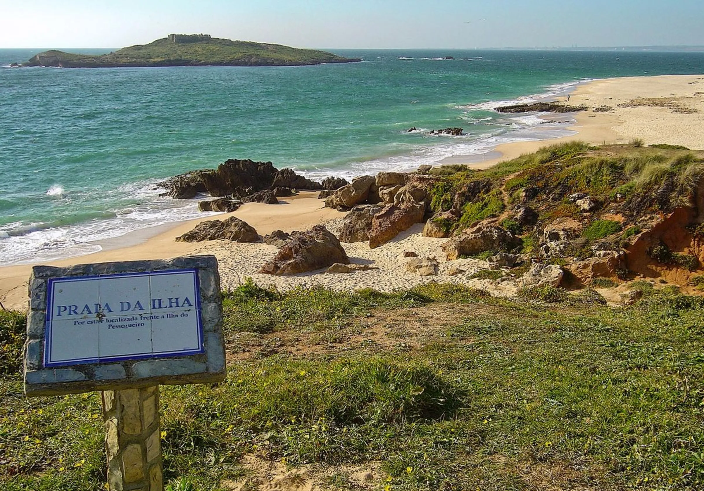 Praia da Ilha do Pessegueiro