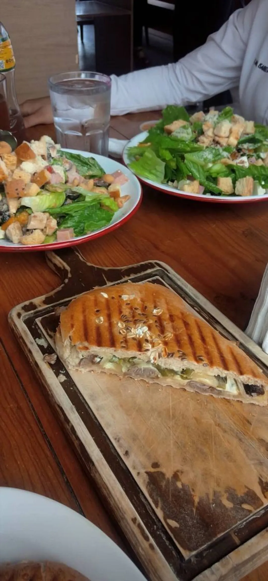 Manzára Salads & More