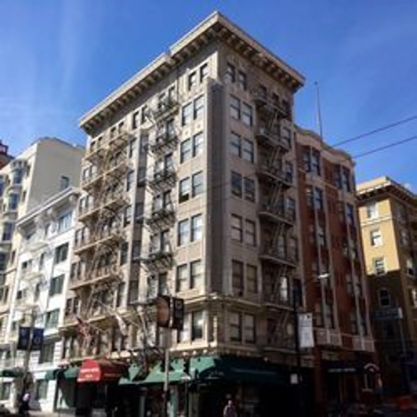 Dakota Hotel