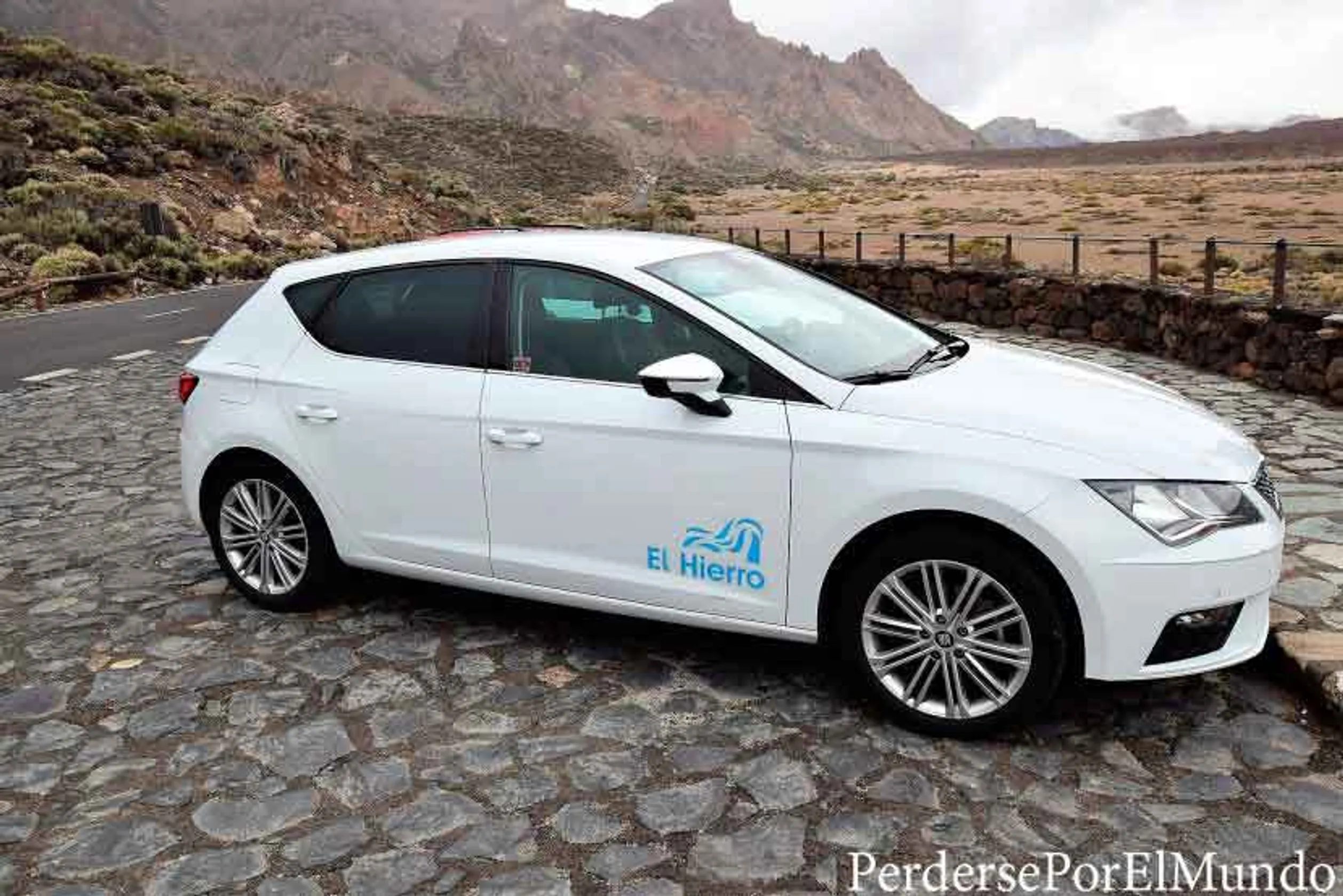 Hemos alquilado el coche con Cicar, es muy económico!