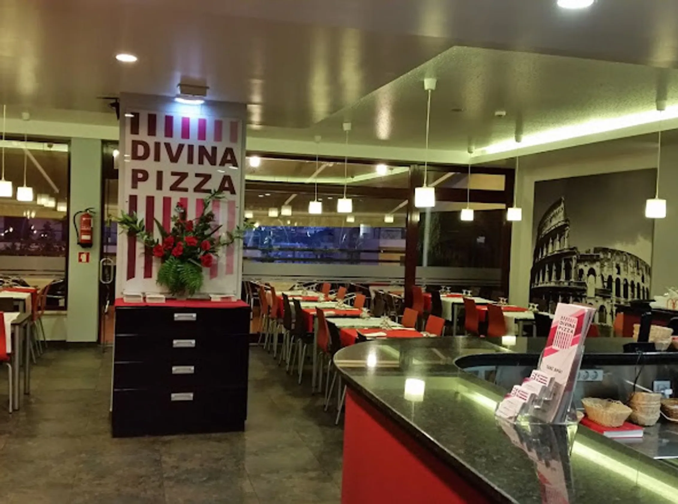 Divina Pizza