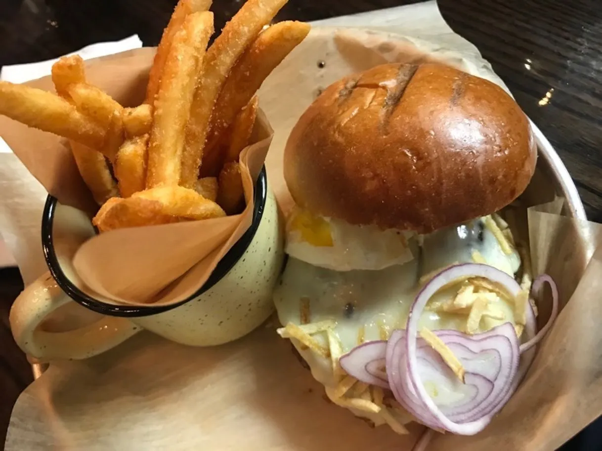 8 Burger