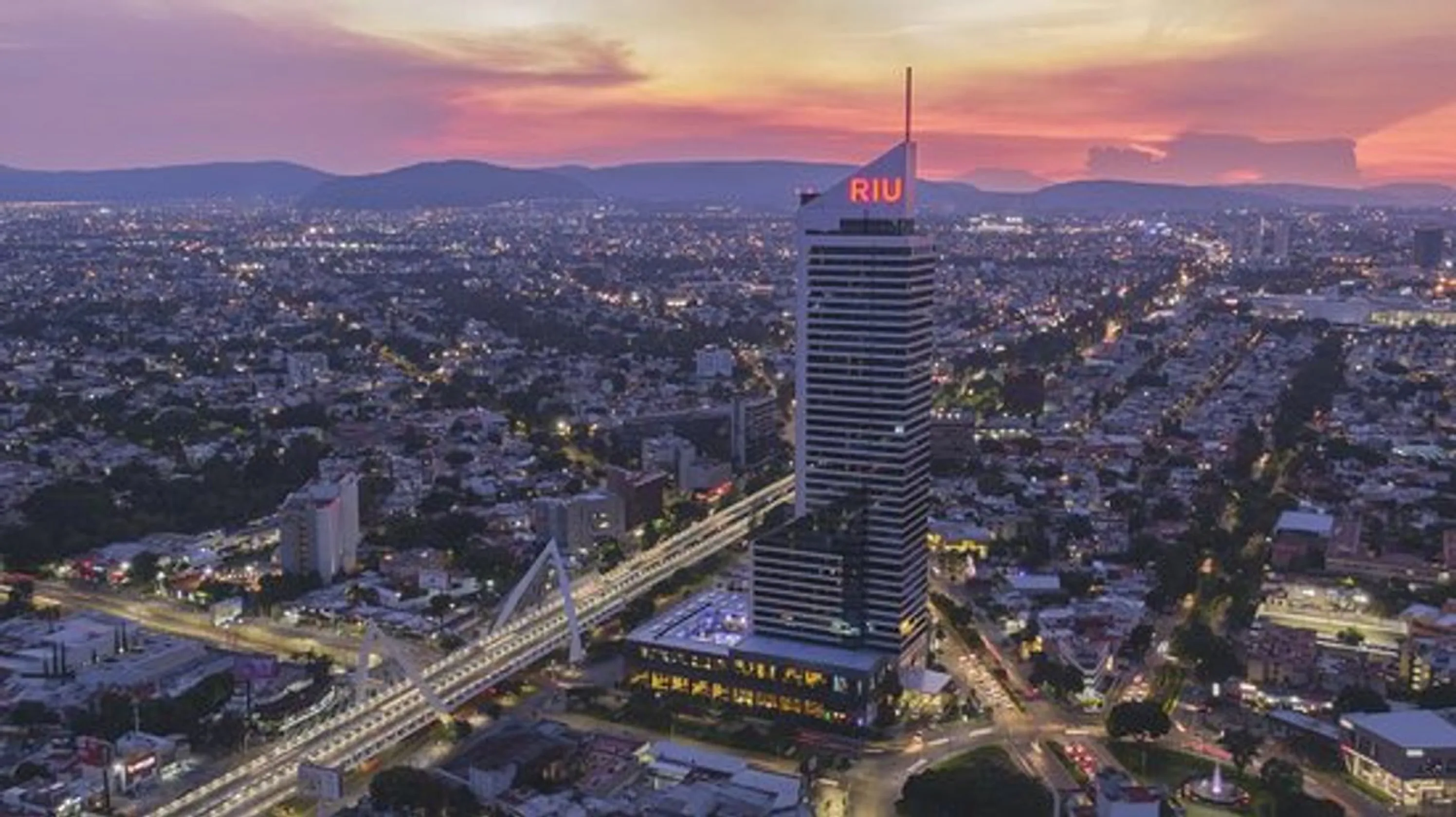 Hotel Riu Plaza Guadalajara