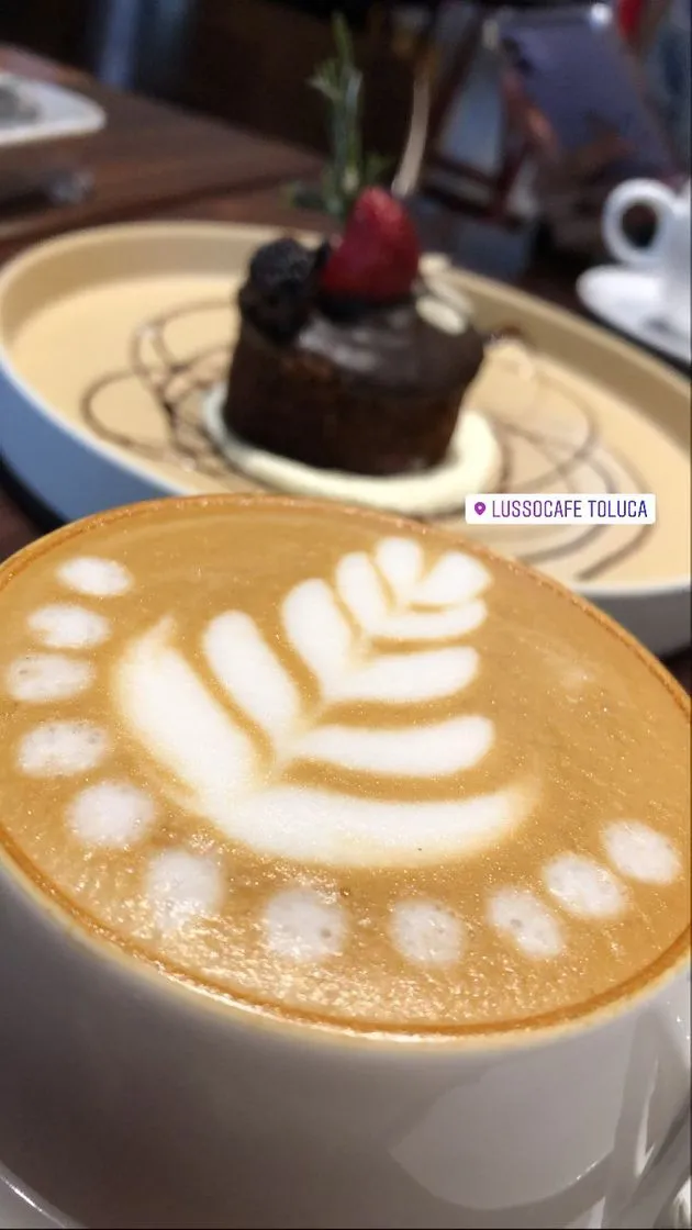 Lusso Cafe