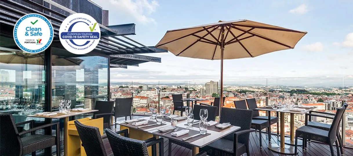 17th Restaurant & Bar